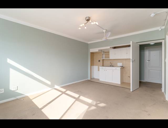 1 BEDROOM RETIREMENT UNIT TO LET IN MOUILLE POINT